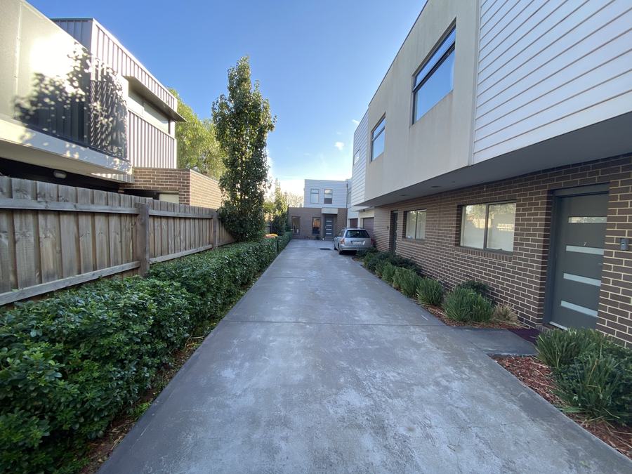 Strata common areas — Townhouse complex upkeep | EcoScape Gardens